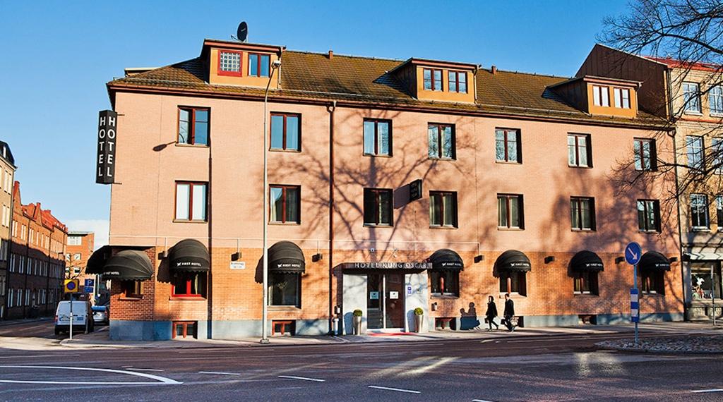 Home Hotel Kung Oscar Trollhättan Buitenkant foto