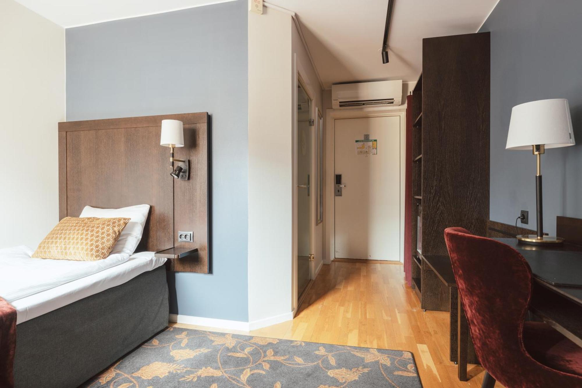 Home Hotel Kung Oscar Trollhättan Buitenkant foto