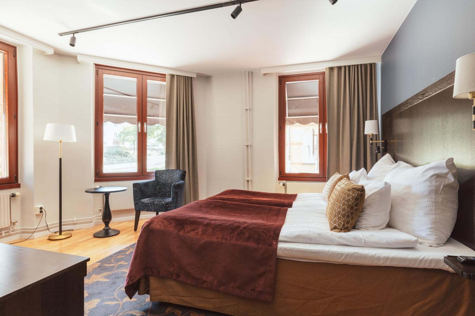 Home Hotel Kung Oscar Trollhättan Buitenkant foto