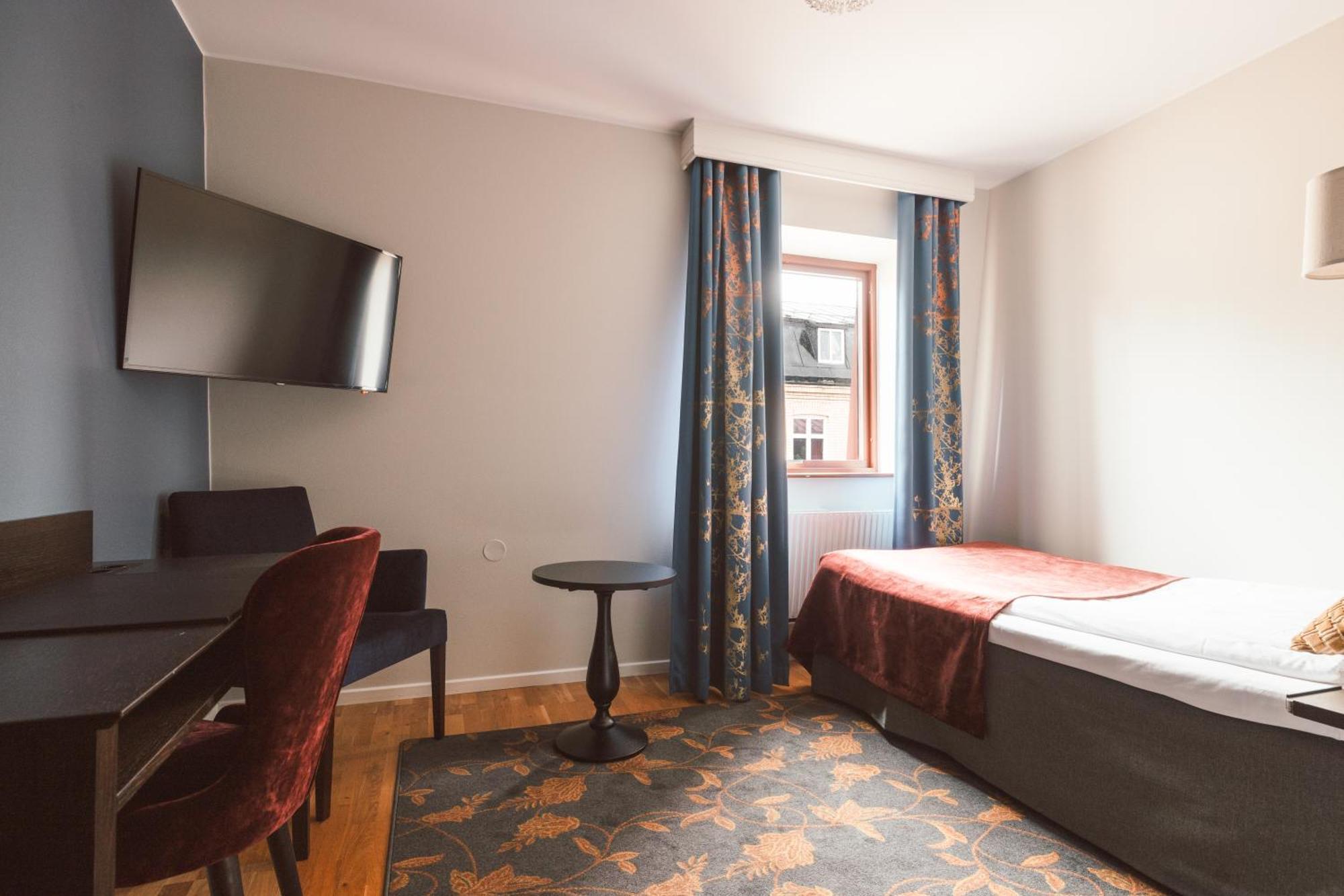 Home Hotel Kung Oscar Trollhättan Buitenkant foto